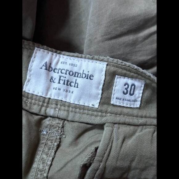 Abercrombie & Fitch Cargo Shorts 30 Mens Green Khaki 9" Inseam Y2K - Picture 4 of 8
